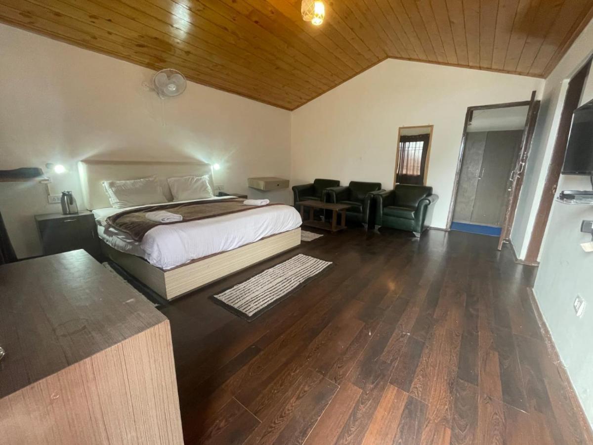 فندق ماياليفي  Flora Hills View المظهر الخارجي الصورة