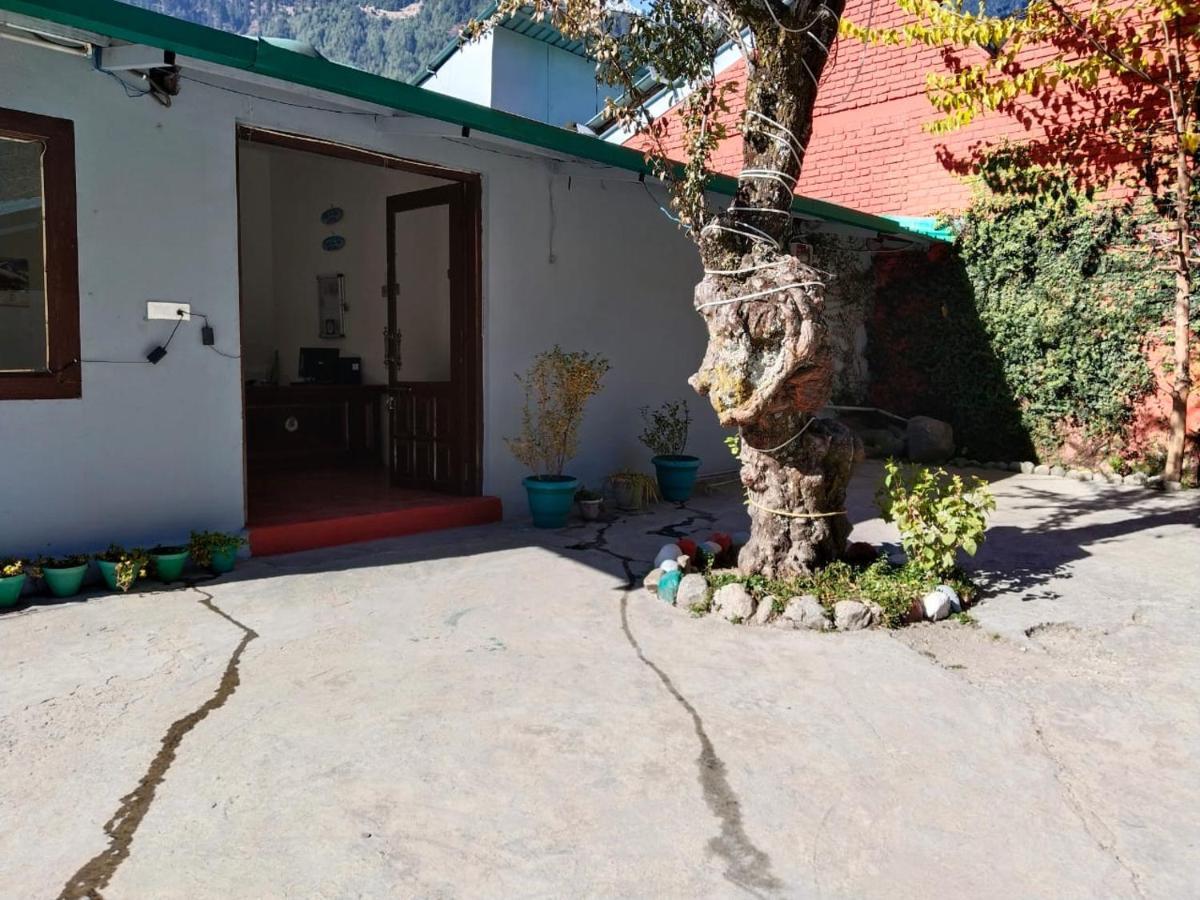 فندق ماياليفي  Flora Hills View المظهر الخارجي الصورة